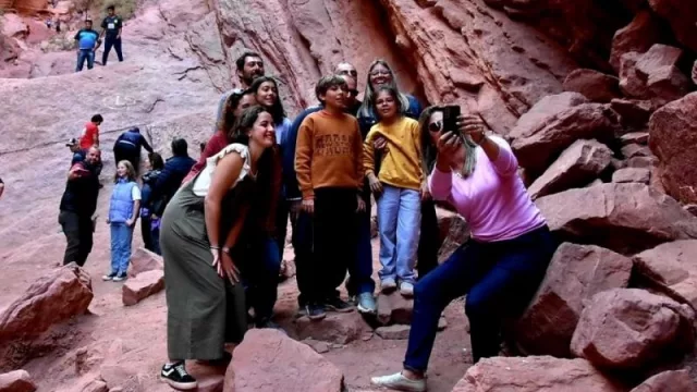 A pesar de la crisis, se espera una temporada turística exitosa (el sector, enfrentado con la ministra Batakis) 