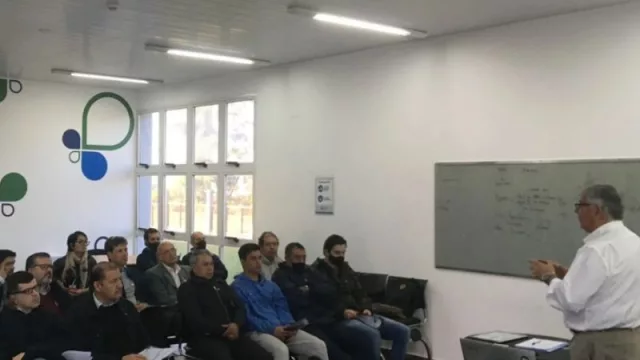 Empresa de bioingeniería médica que invertirá en Misiones, capacita a futuros empleados en el Parque Industrial de Posadas