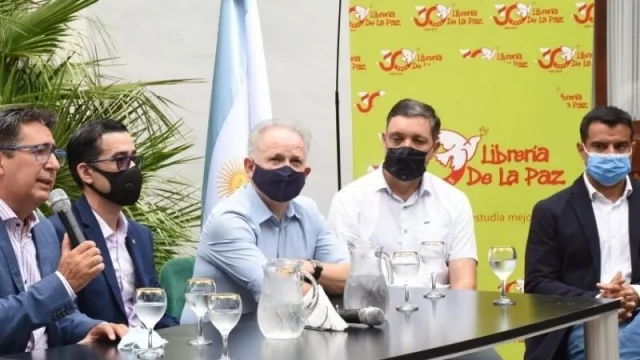 Resistencia participó del lanzamiento de la 22ª Feria del Libro Chacú-Guaranítica 