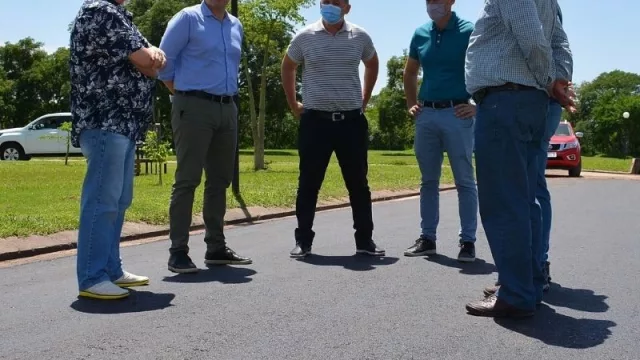 Resistencia participó de una prueba piloto de ejecución de asfalto flexible 