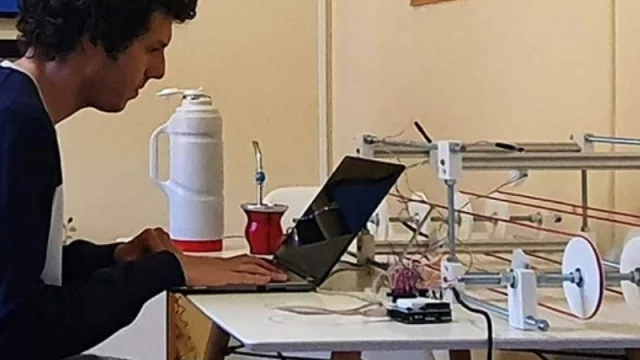 En el Parque Tecnológico Misiones desarrollan un prototipo de escáner de tablas de madera (para optimizar la producción en aserraderos)