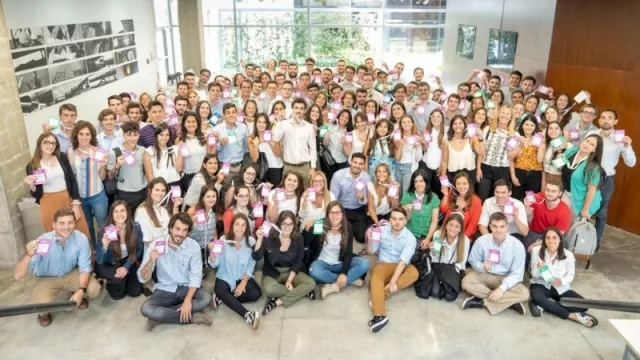 Grupo Techint lanza una gira para convocar jóvenes profesionales y pasantes