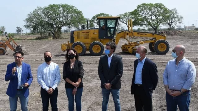 Resistencia presentó un plan público - privado para la venta de lotes exclusivo para empleados municipales 