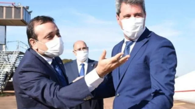 Los Gobernadores de Misiones y San Juan hablaron de robótica, innovación y analizaron el escenario político nacional