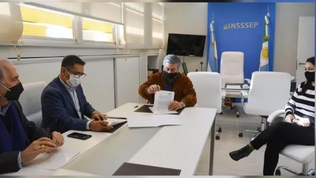 Resistencia logró acordar la cancelación de deudas municipales 2012 - 2019 con el INSSSEP 