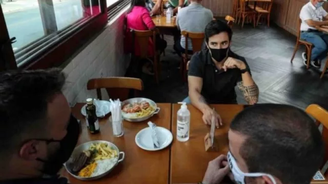 Neuquén cierra casinos y la gastronomía solo funciona hasta medianoche