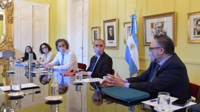 El gabinete económico evaluó la marcha de los programas para empresas y personas