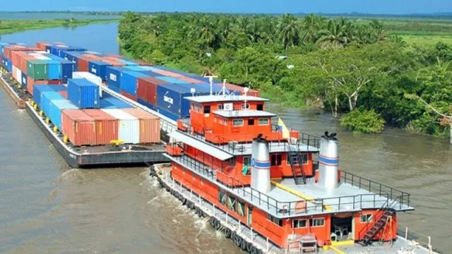 La Hidrovía Paraná-Paraguay es la puerta de salida de los productos del Mercosur