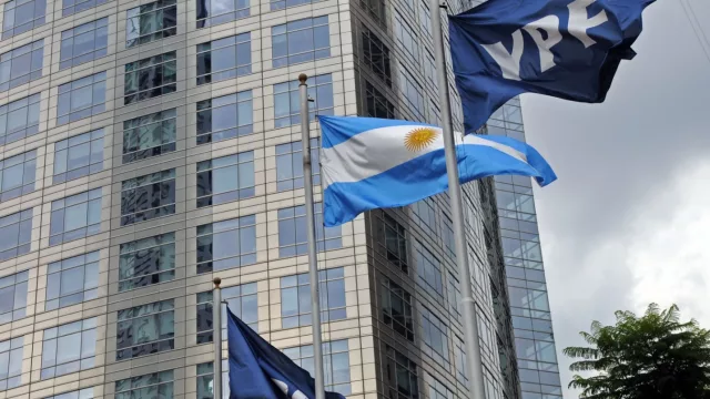 Tras un año difícil, YPF planea invertir u$s 2700 millones en el país en 2021