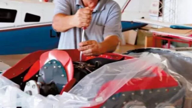 El noveno avión construido por un posadeño ya planea por los aires