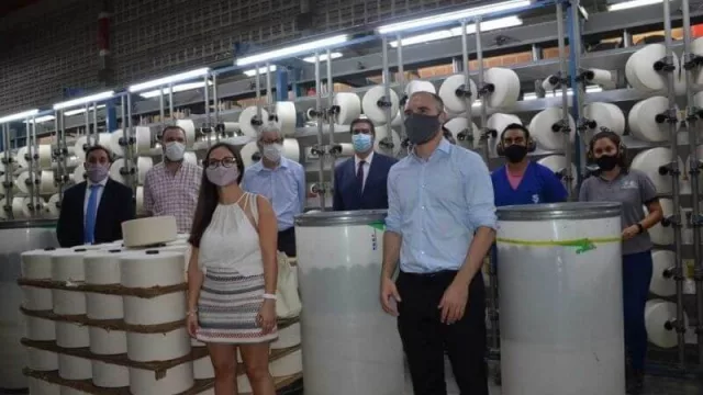 El Ministro de Economía recorrió el Parque Industrial de Puerto Tirol y apreció el potencial textil de Chaco