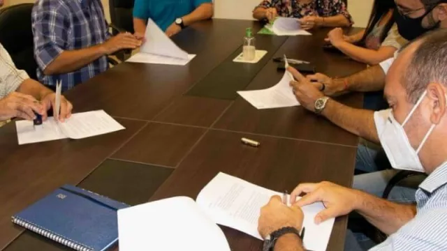 Se firmó convenio para reforestación compensatoria en el trazado de obra de la Autovía de la Ruta 11