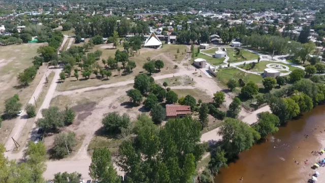 Cordobeses y turistas ya visitan el Parque Temático Brochero Santo