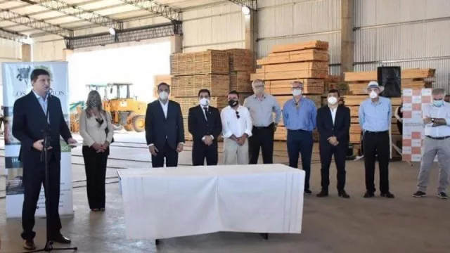 Apertura de estación Agro Diesel e inauguración de aserraderos en el predio industrial de Santa Rosa