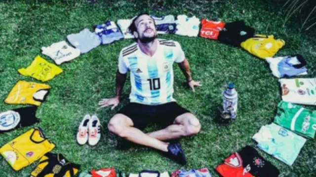 ¿Cómo es ser mochilero del fútbol? Nicolás Abot, el argentino que viaja por el mundo a fuerza de goles (y sin representante)