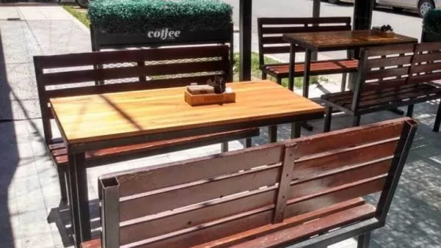 Adaptarse para sobrevivir, la clave para bares y cafés del centro de Resistencia