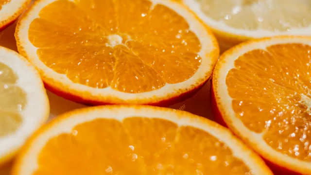 ¿No hay trabajo o no hay gente que quiera trabajar?  La cosecha de naranjas en Misiones peligra por la falta de mano de obra