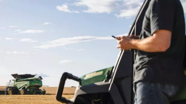 John Deere lanzó su “concesionario” virtual en Argentina (¿sabías que la compañía tiene un banco en el país?)
