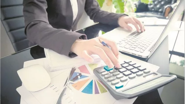 Las deudas 'no bancarias' empujan el rojo familiar: por qué golpean más la economía