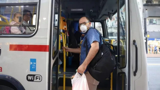 Menos ómnibus y más autos y motos (4 de cada 10 uruguayos cambiarán hábitos de transporte)