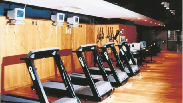 Clases por zoom, descuentos y alquiler de equipos: la rutina de gimnasios para pasar la cuarentena