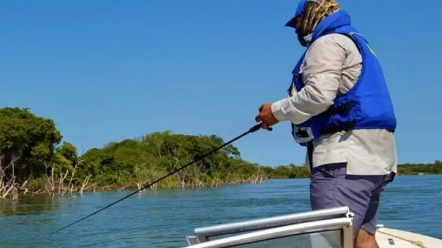 Suspenden actividad de caza y pesca en Corrientes y prohíben la navegación sobre el Río Paraná