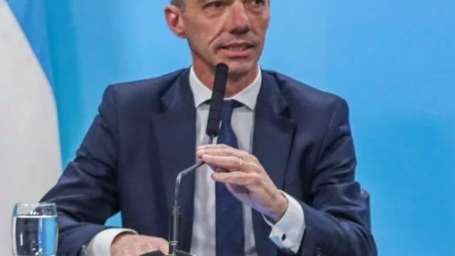 Meoni anunció en Chaco la ampliación de un ramal ferroviario y la reactivación de la Hidrovía