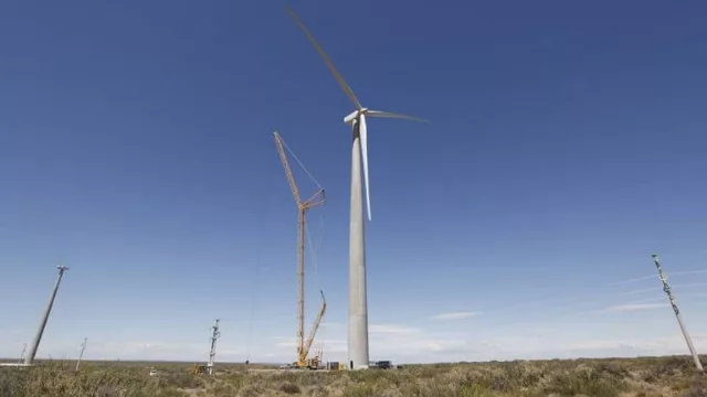 Santander también hizo su aporte para el primer parque eólico del Neuquén