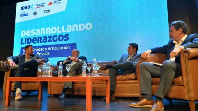 Más de 200 empresarios trabajaron en torno a la innovación y la asociatividad