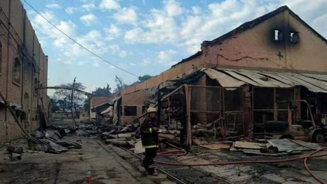 La firma tucumana Budeguer complicada por el incendio en el ingenio La Esperanza 
