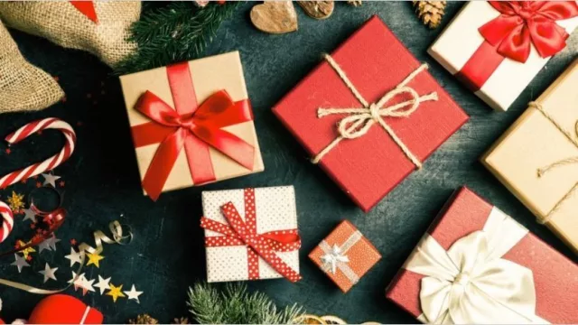 Para ganarle a la crisis, crece el 'stockeo' de regalos de Navidad