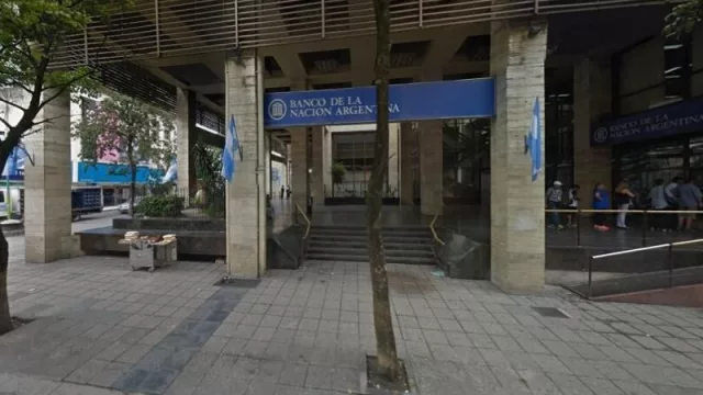 Se redujo la compra de dólares en los bancos y casas de cambio en Tucumán