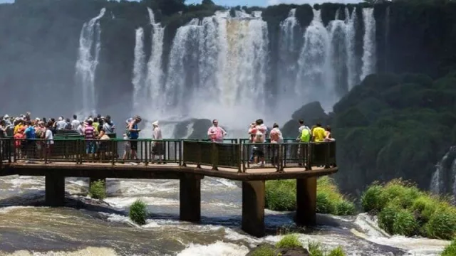 Con ocupación del 74,2% el turismo misionero recaudó más de $120 millones durante el fin de semana largo