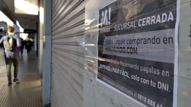 Despidos en Musimundo: sin pagos y sin respuestas