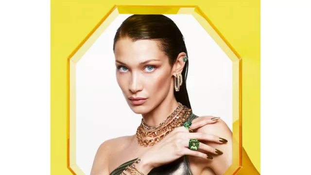 Swarovski celebra un glamour más festivo para otoño/invierno 22