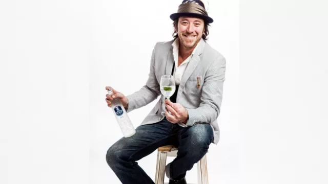 James Deakin, el gin “made in Argentina” se prepara para el verano (lanza Gin Tonic en lata)