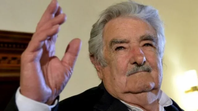  Almorzando con Pepe Mujica (el almuerzo que recaudó US$ 300.000)