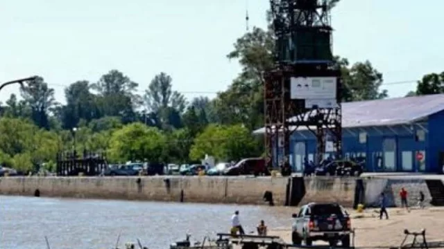 Tras su paso por Asunción Bordet propuso crear un sistema de puertos integrado con Paraguay