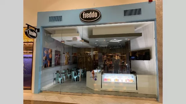 La nueva receta de Freddo: franquicias y helados en supermercados