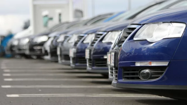 Dale arranque: Caen los patentamientos y crece el amor por los autos usados en Neuquén