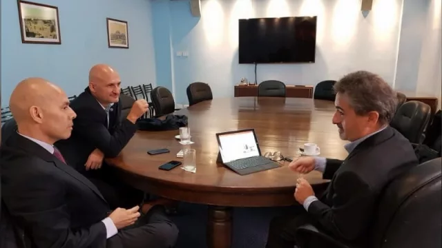 ¿Se viene un vuelo Corrientes - Iguazú? 