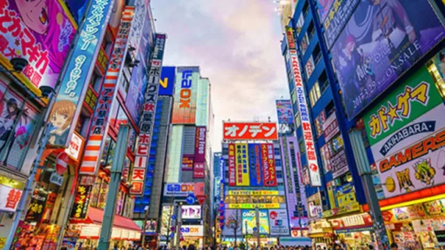 Vieron vuelos baratos y armaron una "vuelta al mundo": 7 ciudades, 3 continentes, 25 noches (una idea de Grupo Más)