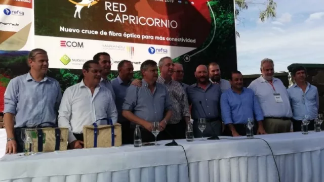 Red Capricornio: la primer ruta de conectividad internacional de internet del interior del país se instaló en el Litoral