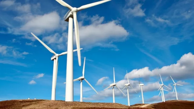 Avanza la construcción del parque eólico De La Bahía