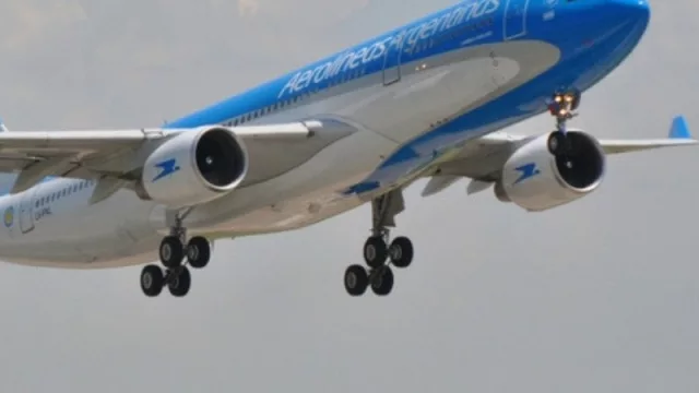 Promo, Base, Plus, Flex y Club Economy, las cinco tarifas que empieza a operar Aerolíneas Argentinas en cabotaje