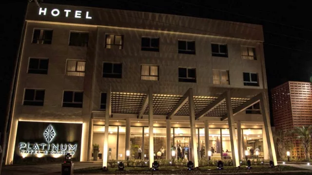 Hotel Casino Platinum de Villa Ángela: Gran inauguración del complejo con casino (inversión de $65M)