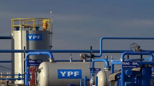 Más divisas para la Argentina: dos empresas más se suman a exportación de gas desde Vaca Muerta (son excedentes de los no convencionales)