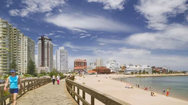 ¿Cuánto cuesta vacacionar en Punta del Este en los primeros 10 días de enero?