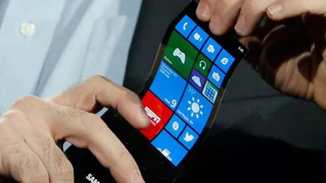 En 15 años, ¿usaremos “todos” móviles con pantallas flexibles? Suma 2 puntos