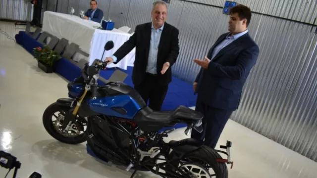 Voltu Motor Inc. inauguró una planta de motores eléctricos y módulos de almacenamiento de energía en Posadas